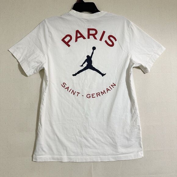 Nike Jordan Paris Saint-Germain Logo T-Shirt White Size Medium PSG Standard Fit - Picture 1 of 9